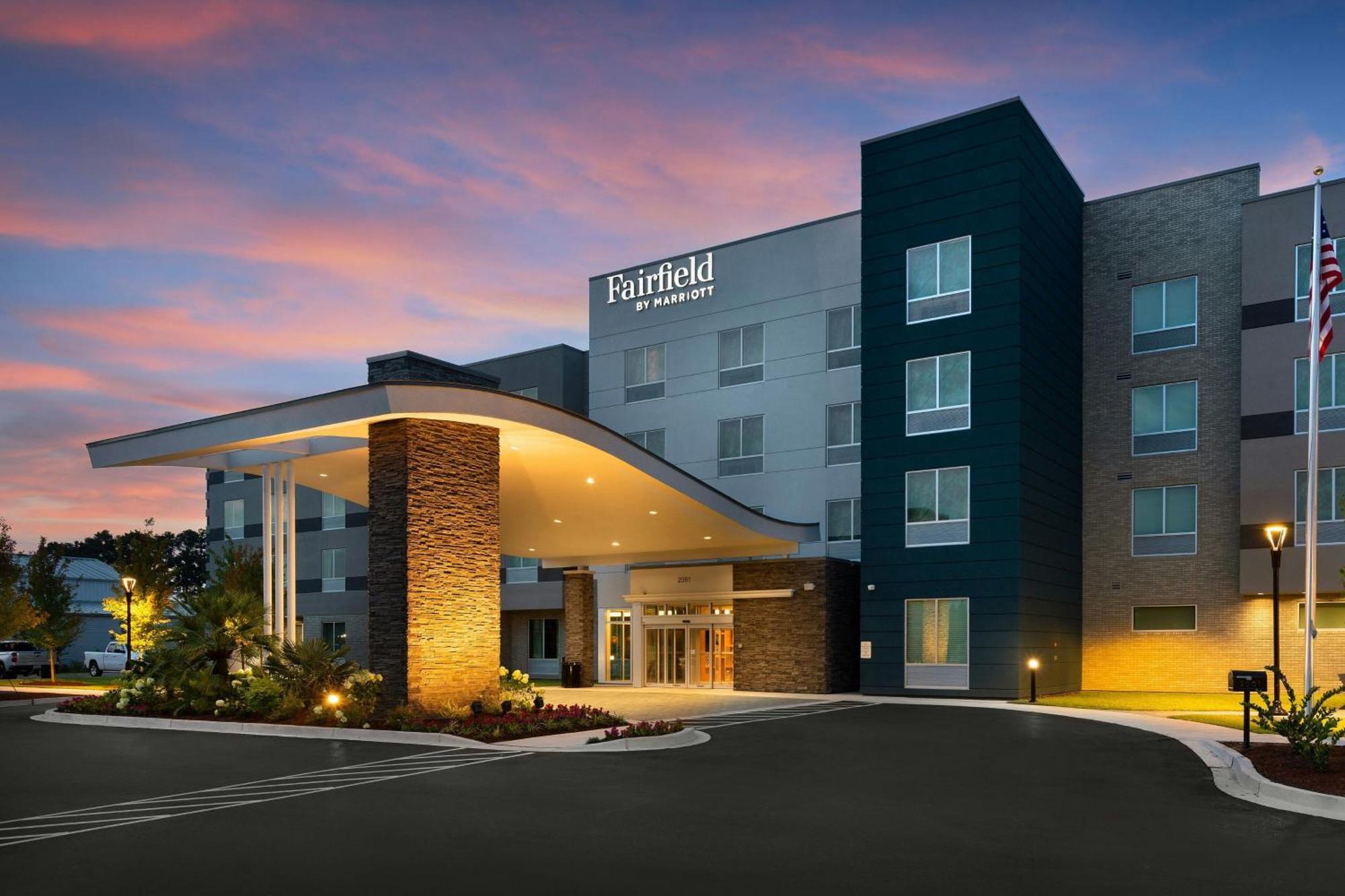 Fairfield By Marriott Inn & Suites Coastal Carolina קונווי מראה חיצוני תמונה